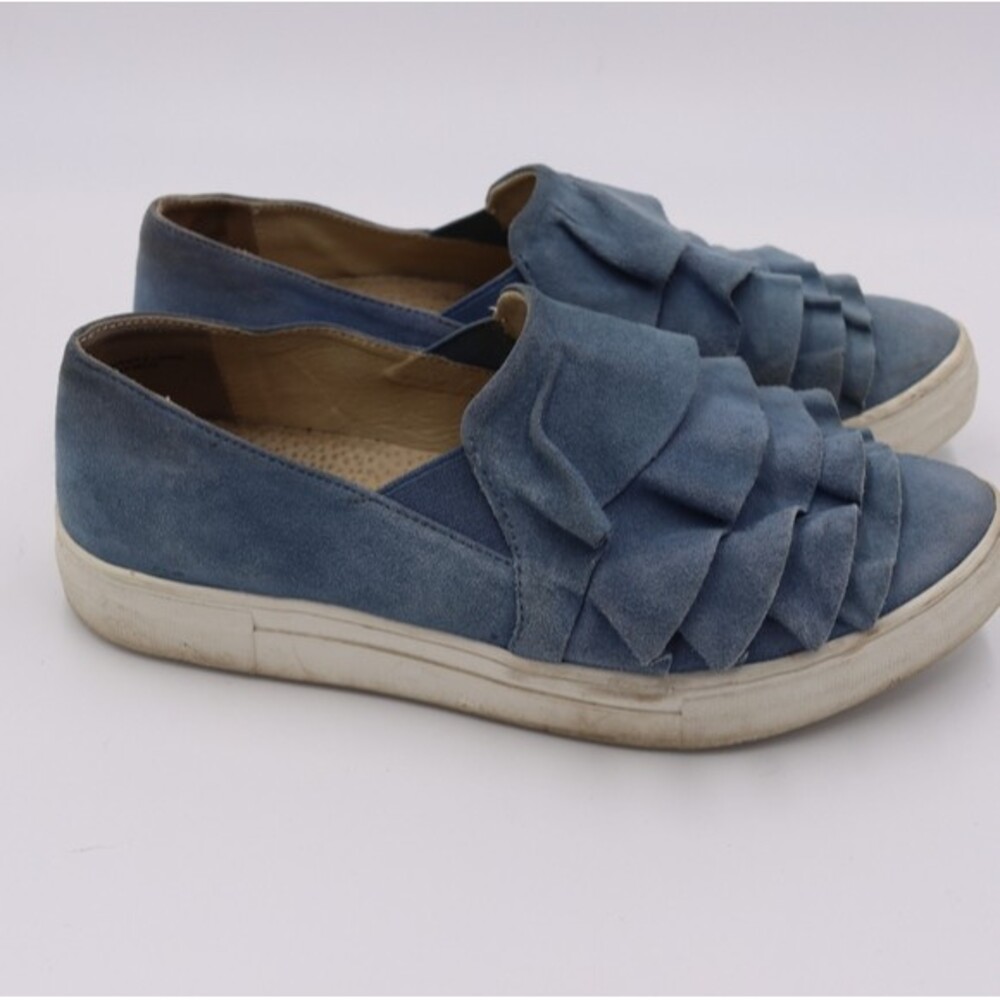 Seychelles Blue Ruffle Slip on Suede Shoes 8.5